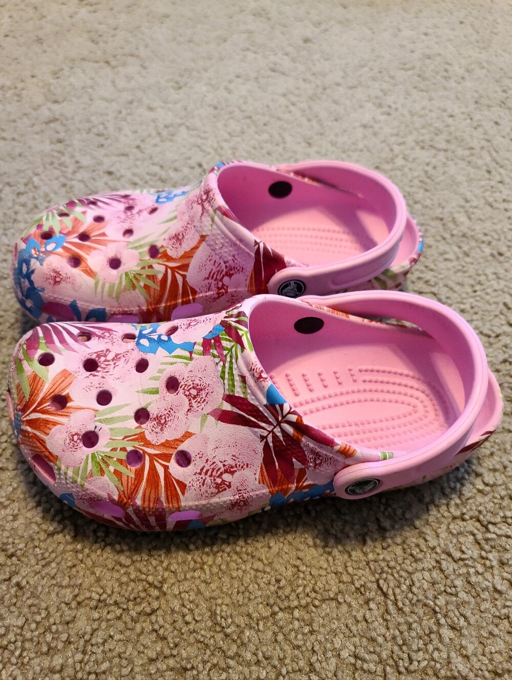 Women's 7, Pink Floral Croc Clog Shoes - Comfortable Slip-On Sandals